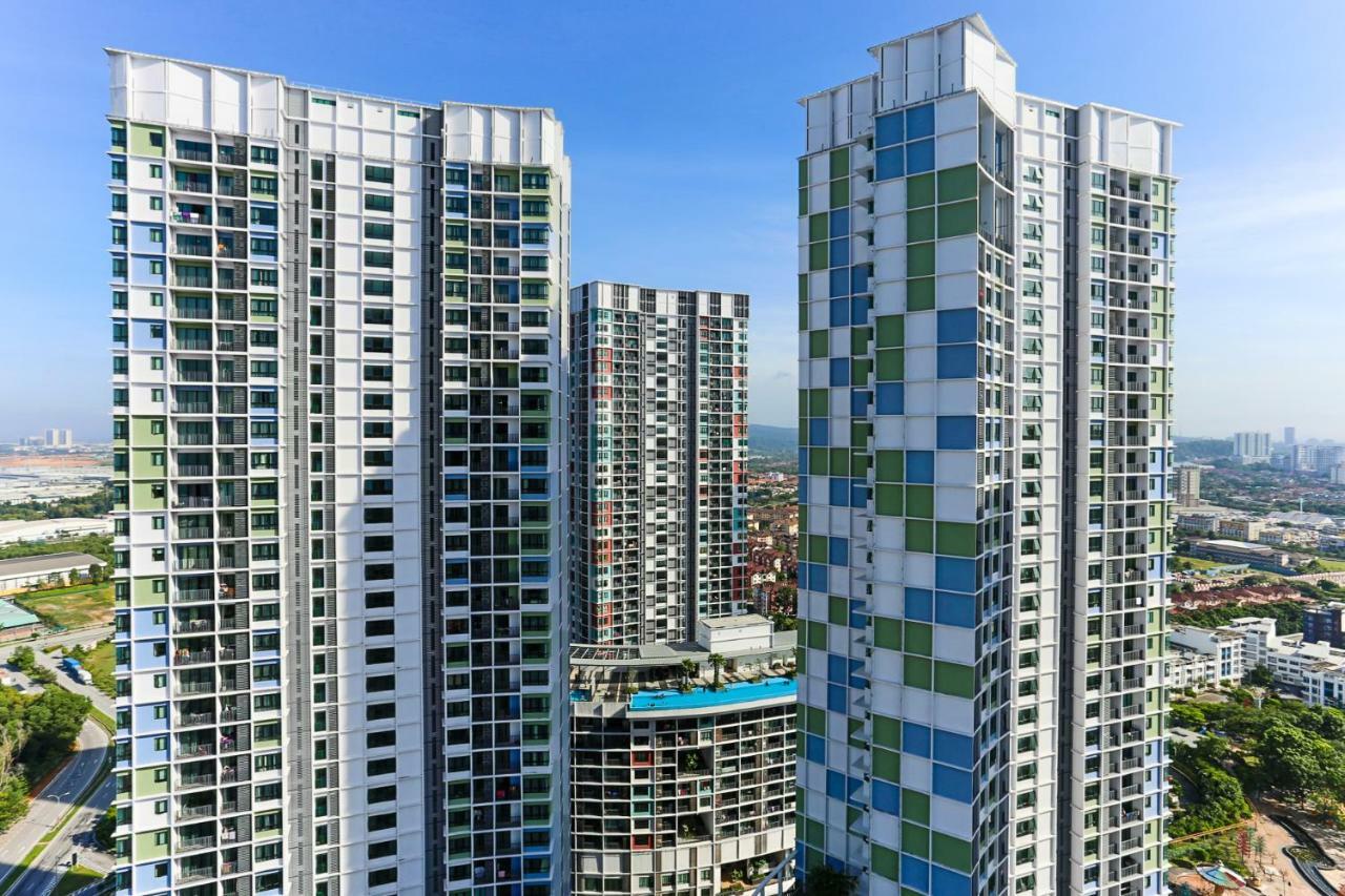 Hostahome Suites At I-City, Central Mall Shah Alam Exterior photo